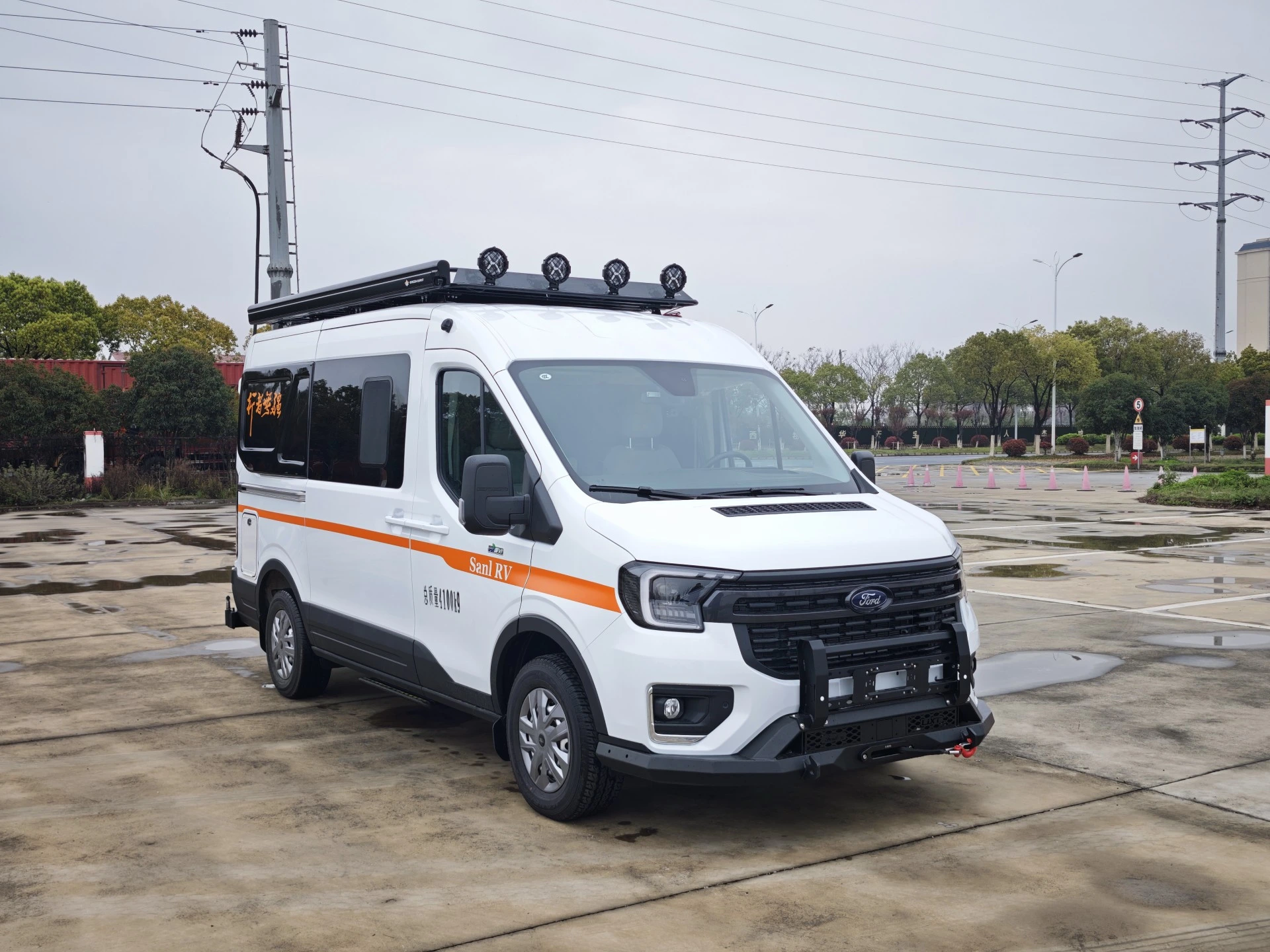 自在尚旅牌SLR5046XSYMJA6 宿营车